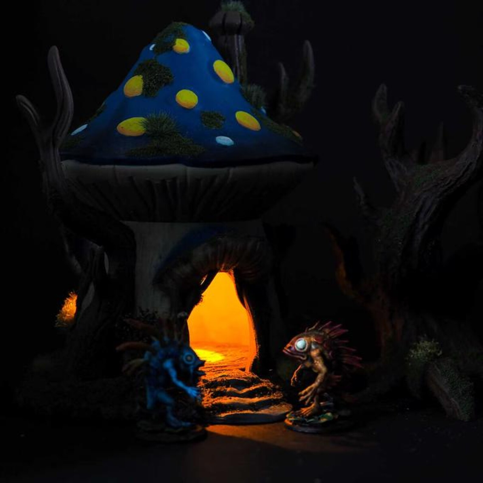 Through the Swamp — Fantasy Mushroom House Terrain – LED Tea-Light Ready (Unpainted) - Image 4